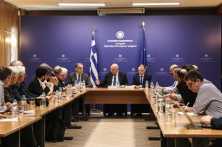 Ασαφείς υποσχέσεις με πολλά θολά σημεία